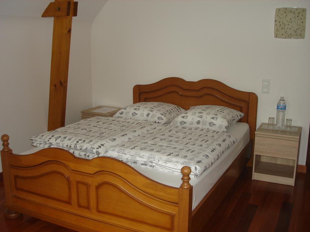 Le Petit Etang Bed & Breakfast La Trinite-Surzur Exterior photo