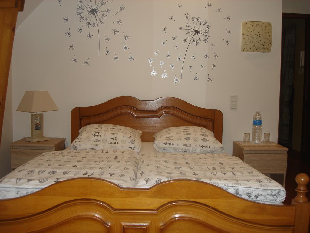 Le Petit Etang Bed & Breakfast La Trinite-Surzur Exterior photo