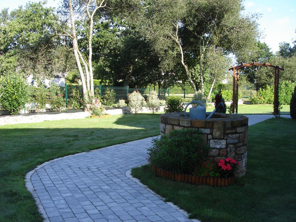 Le Petit Etang Bed & Breakfast La Trinite-Surzur Exterior photo